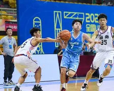 九游手机入口官网- 广东宏远再遭质疑备战欧联广州队强势反弹备战NBA季后赛，媒体一致点评：法兰克福今晚内部沟通